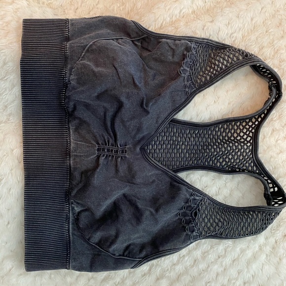 Pro-Fit sports bra - Picture 2 of 5